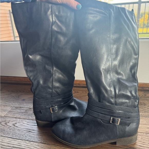 NWOT Journee Collection Navy riding boots - Picture 5 of 7